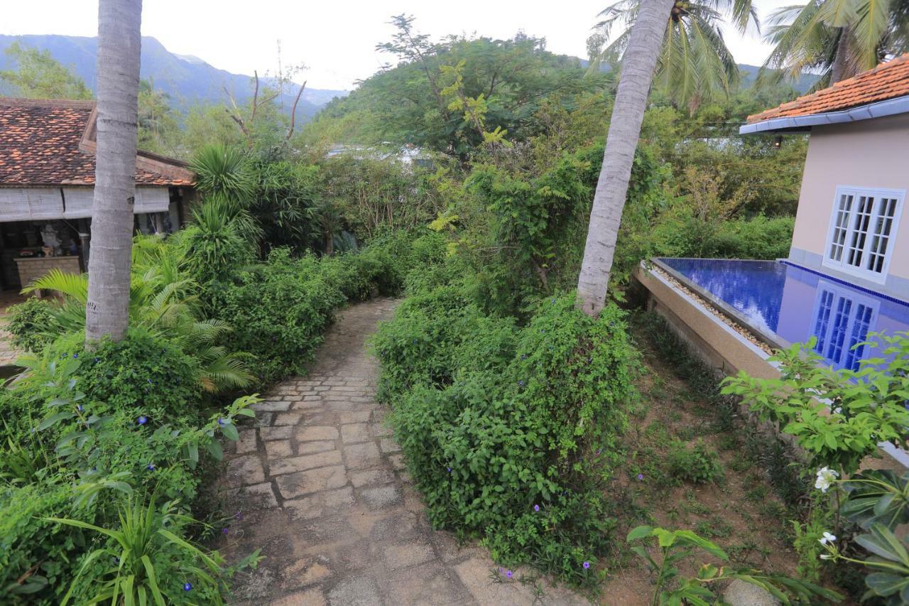 The Trang Villas Nha Trang Exteriör bild